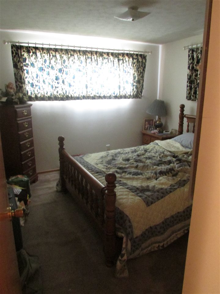 553 E Walton Ave - Photo 11