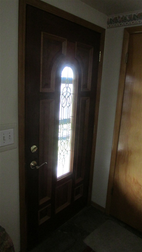 553 E Walton Ave - Photo 17