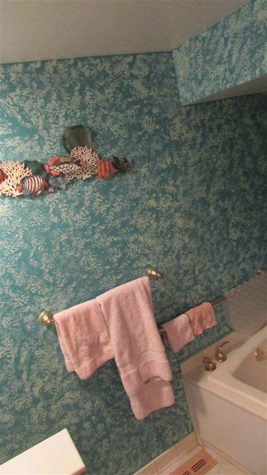 553 E Walton Ave - Photo 4