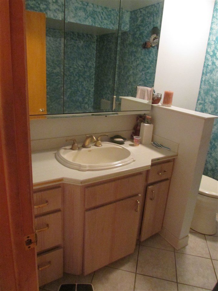 553 E Walton Ave - Photo 9