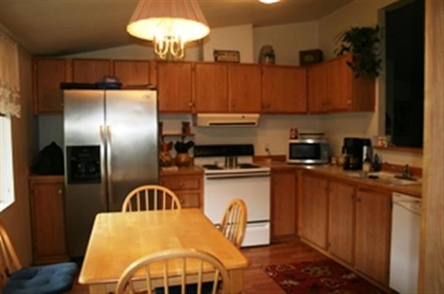 4878 Merritt Dr - Photo 4