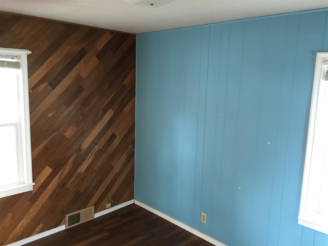 1410 E Thurston - Photo 9