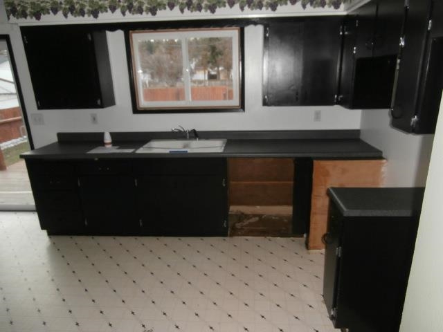 4303 E Grace Ave - Photo 3