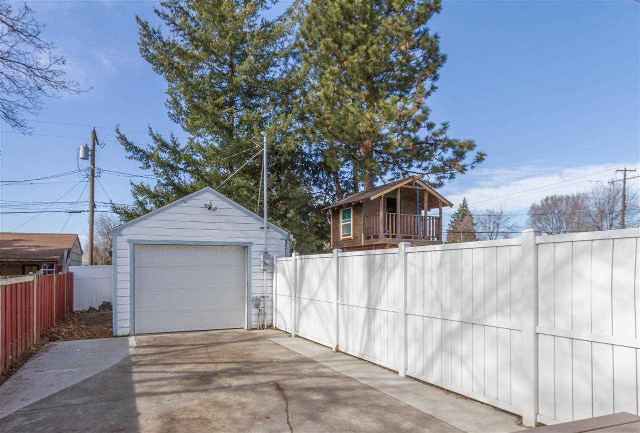 4823 N Cannon - Photo 3
