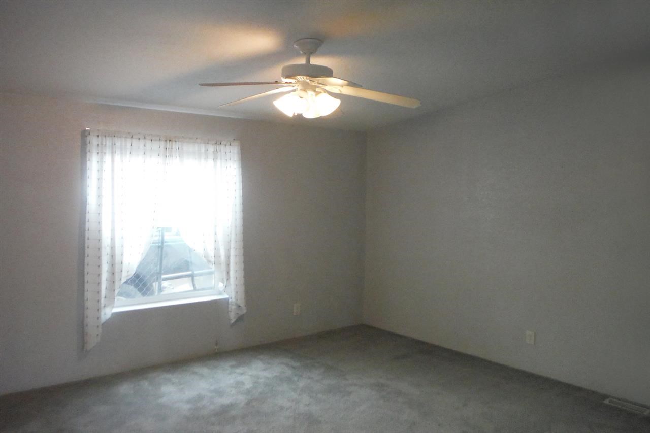 6406 Lakeview Dr - Photo 4
