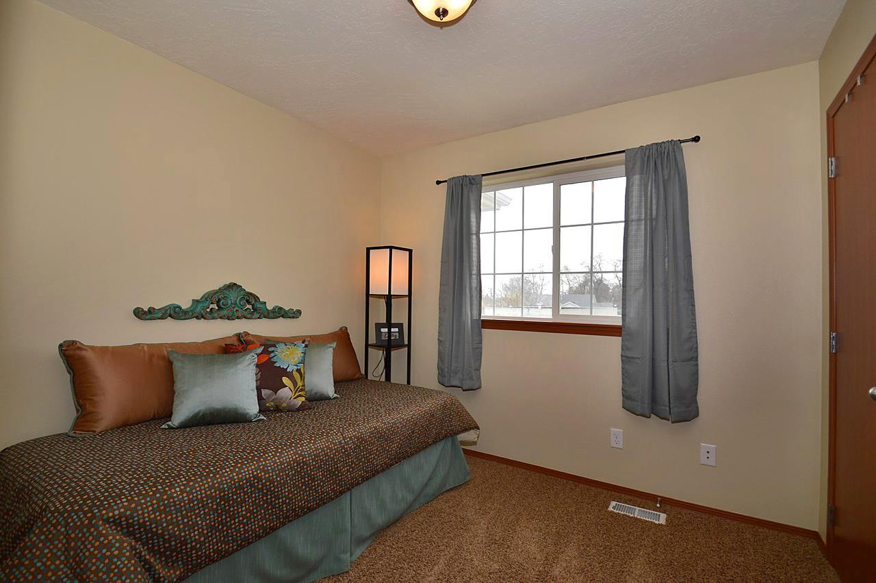 9608 E Heroy - Photo 11