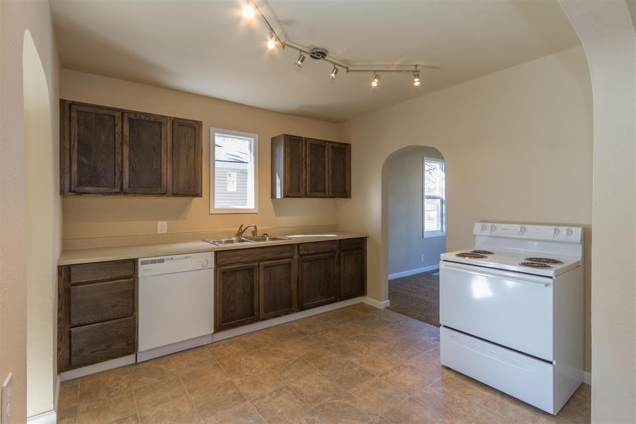 2608 E Hartson Ave - Photo 10