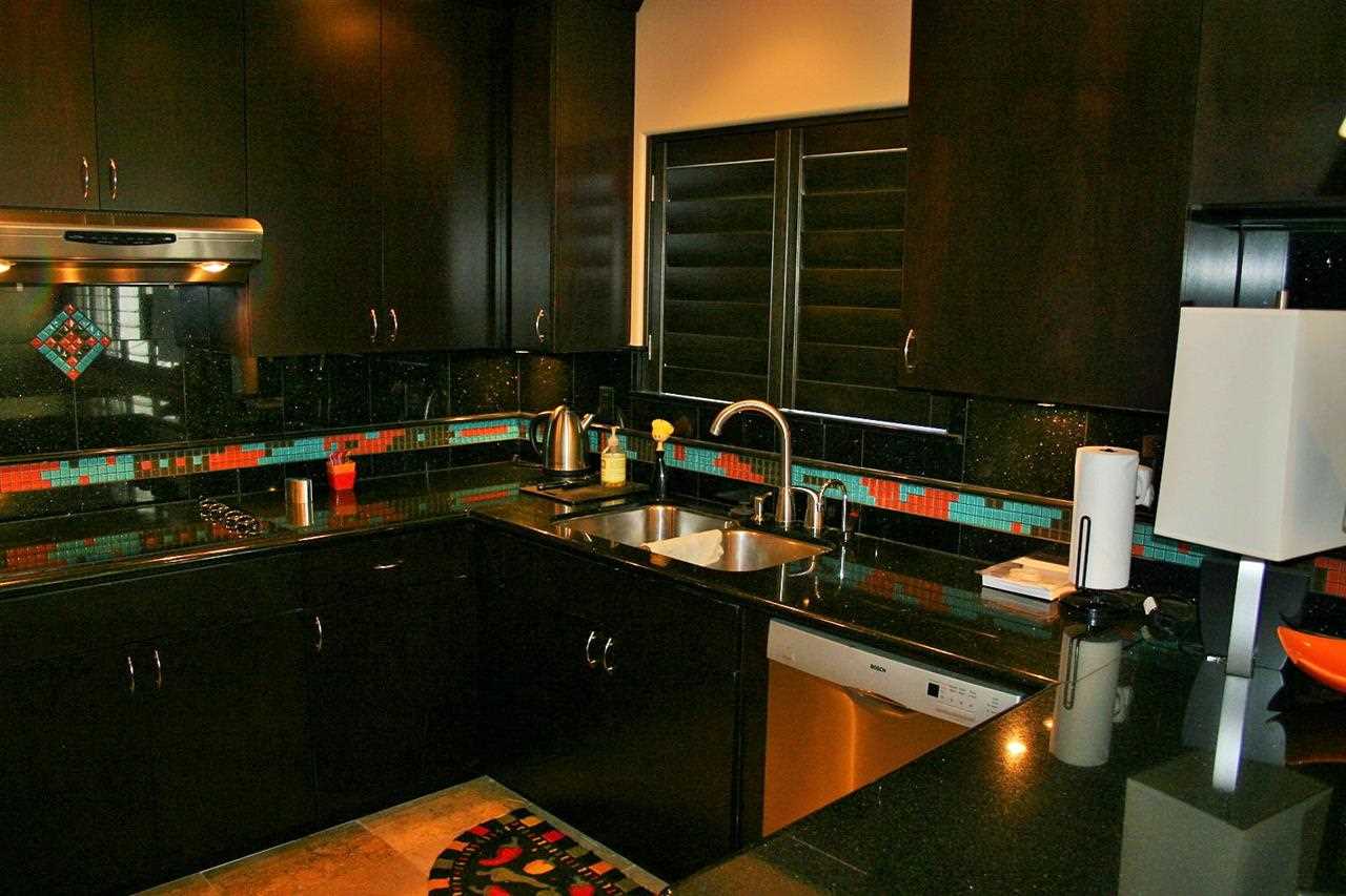 301 S Chestnut - Photo 8