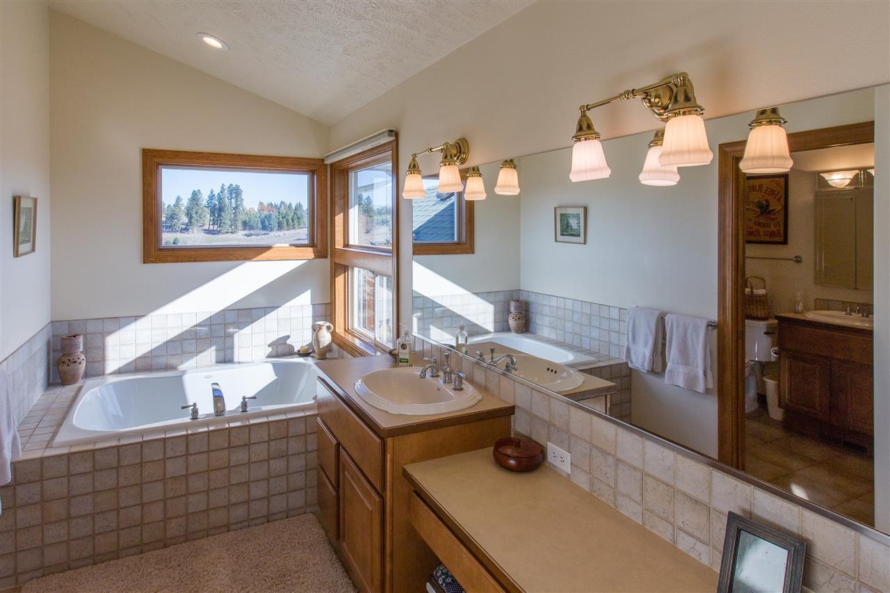 11310 S Freya Rd - Photo 18