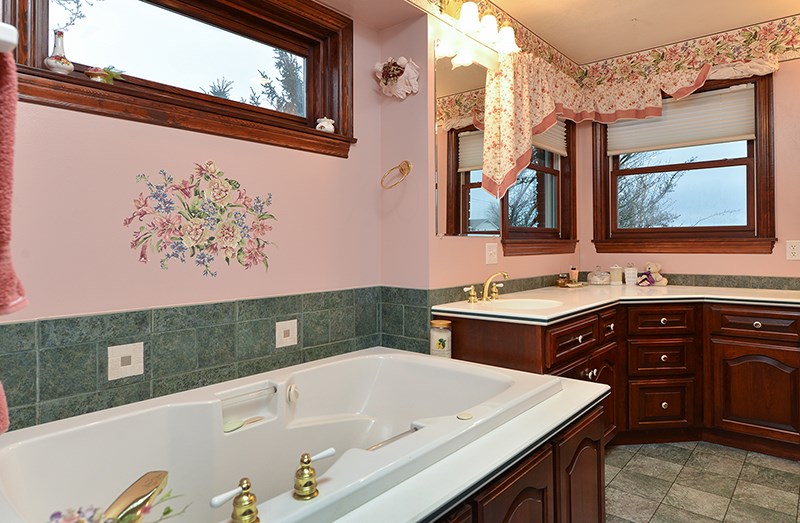 9404 N Dorset Rd - Photo 11