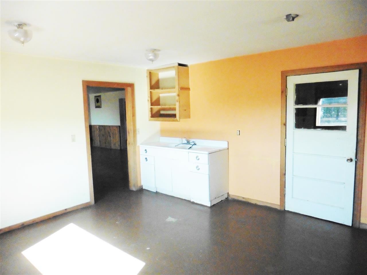 4531 Railroad Ave - Photo 3