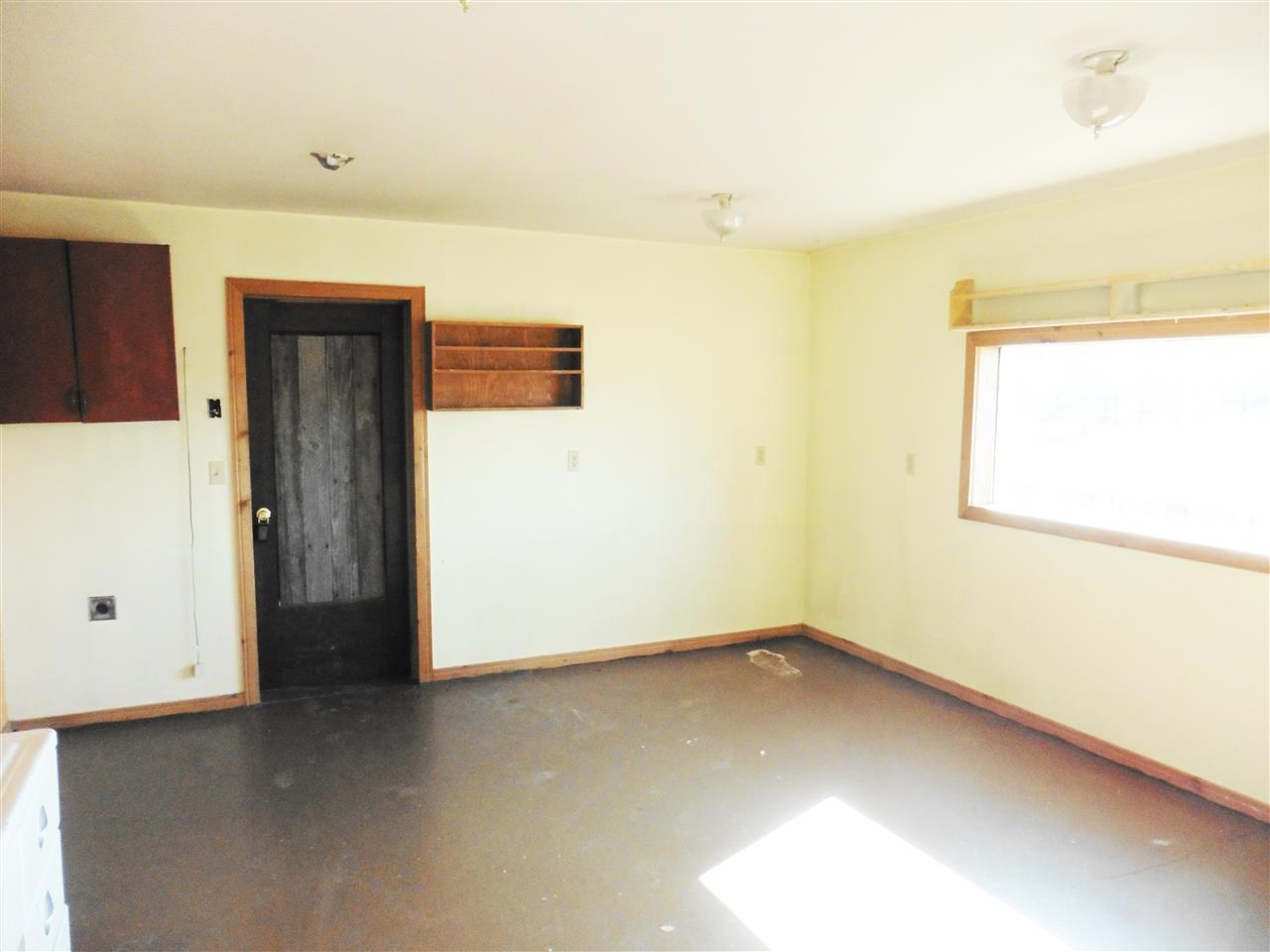 4531 Railroad Ave - Photo 4