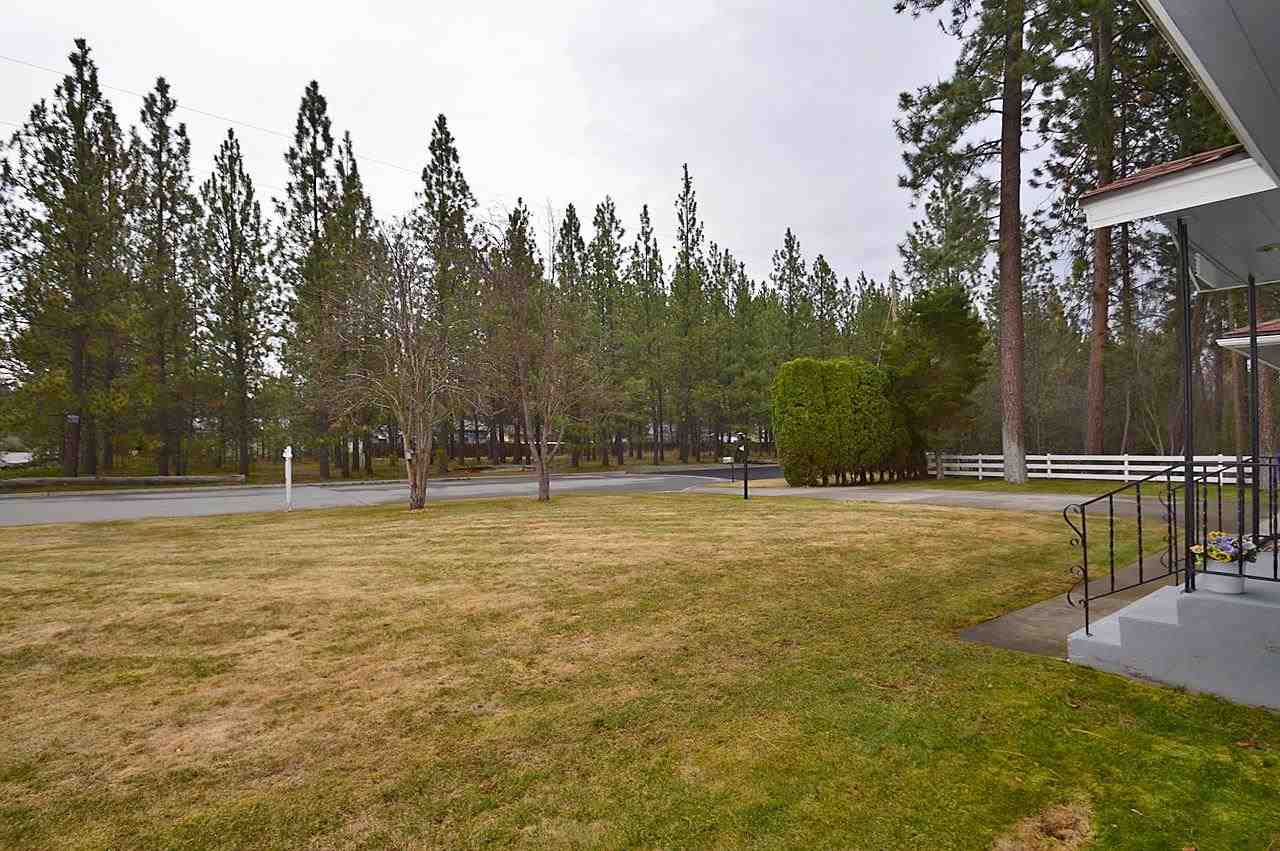 11104 E 27th Ave - Photo 4