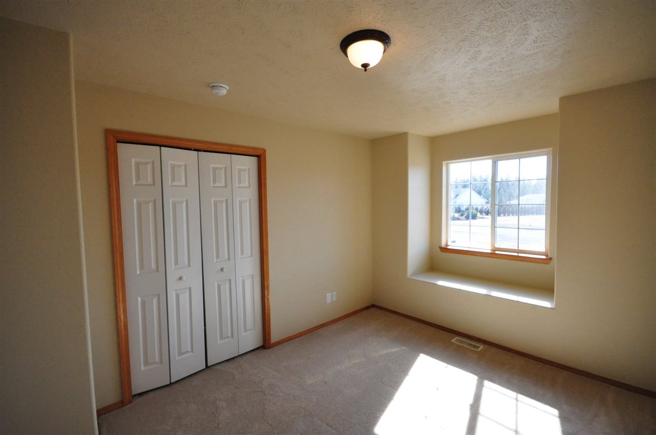 13316 W Greenfield Rd - Photo 5