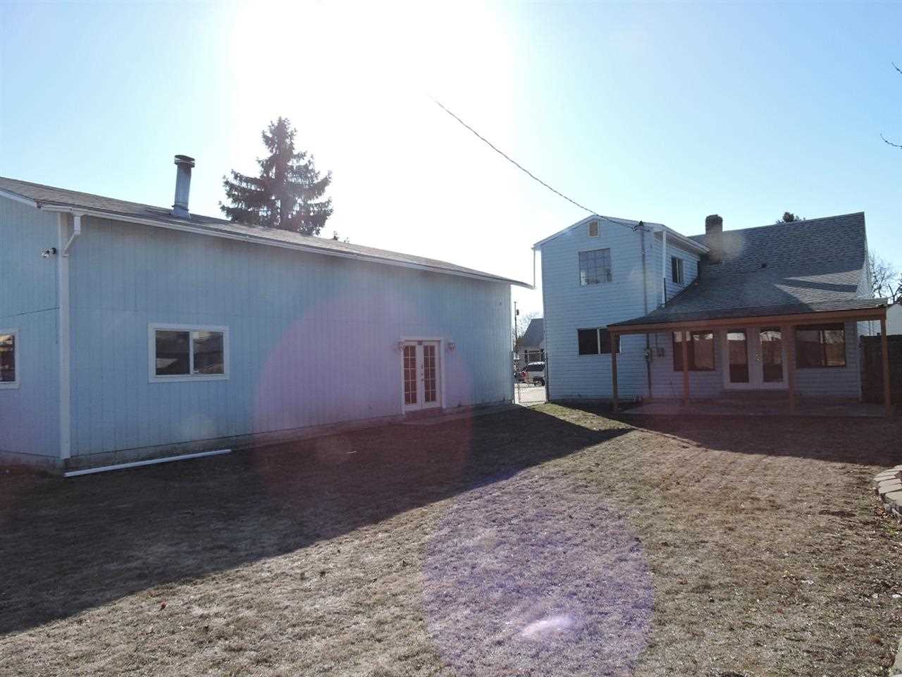 1916 N NELSON St - Photo 3