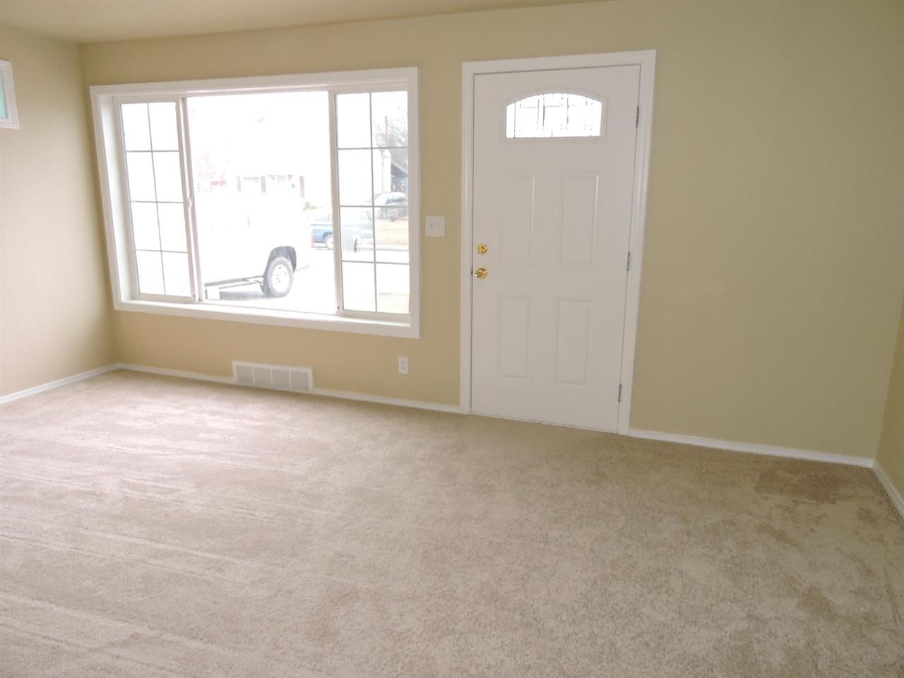 1916 N NELSON St - Photo 4