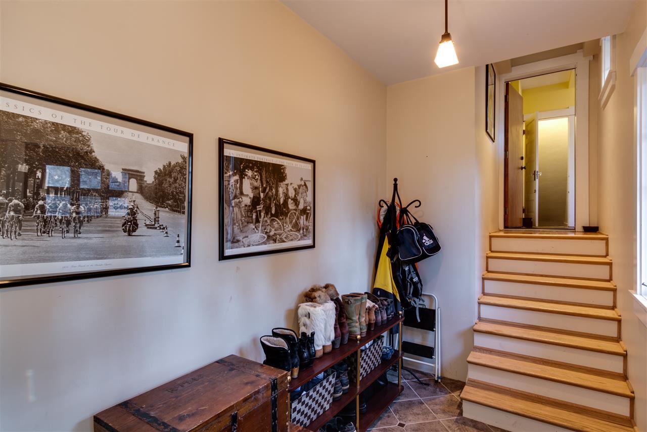 928 W 18TH Ave - Photo 17