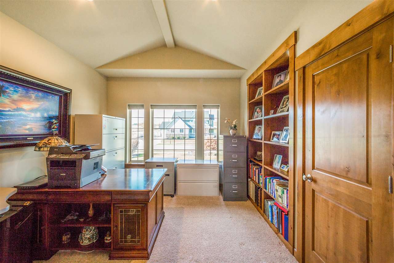 2111 S Meadowview Rd - Photo 12