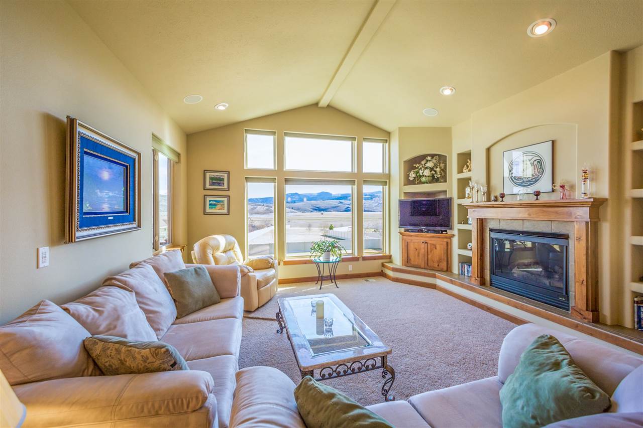 2111 S Meadowview Rd - Photo 4