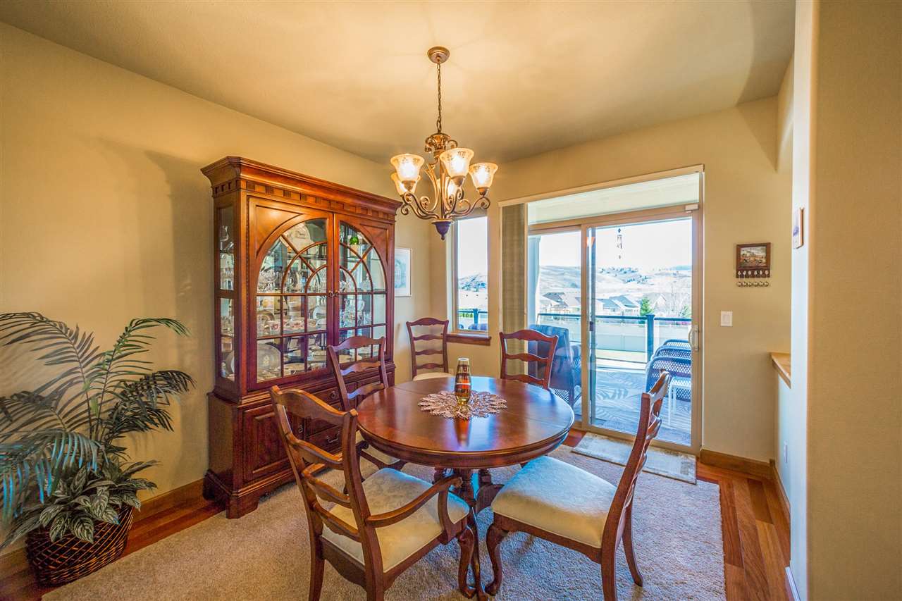 2111 S Meadowview Rd - Photo 7