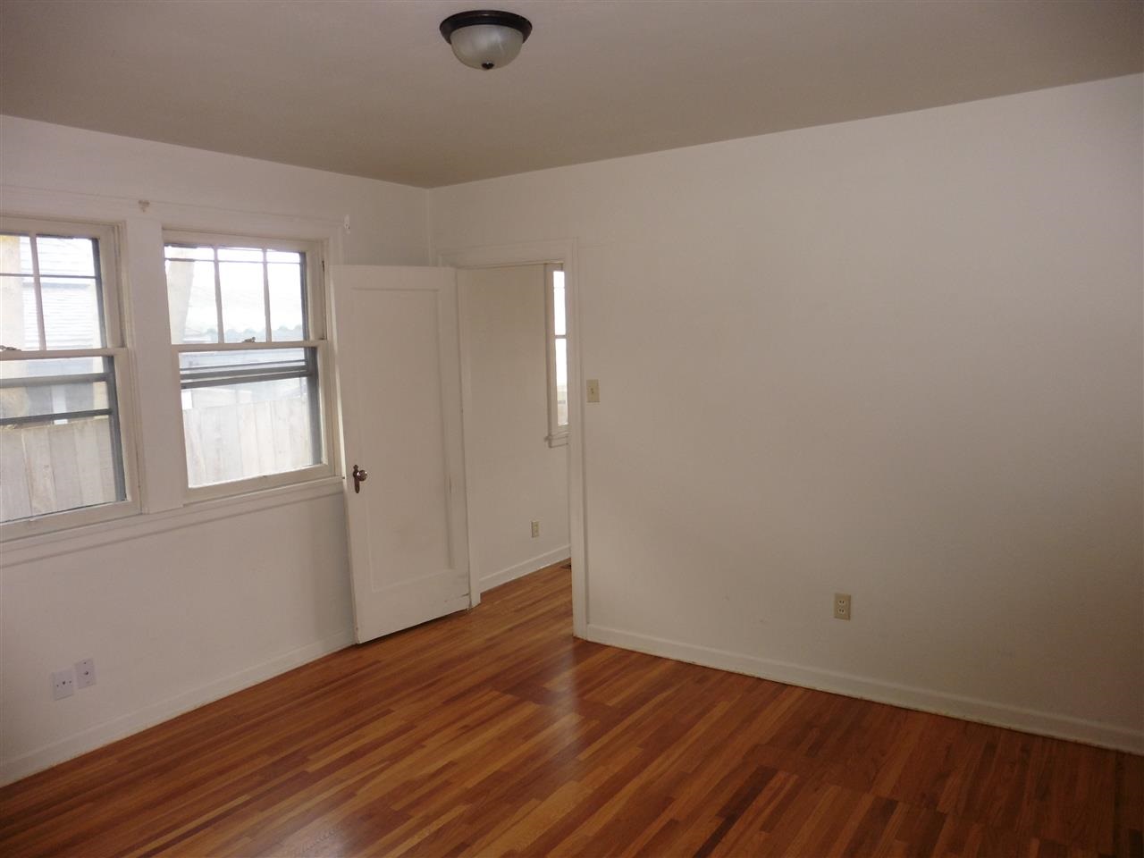 2227 E Pacific Ave - Photo 10