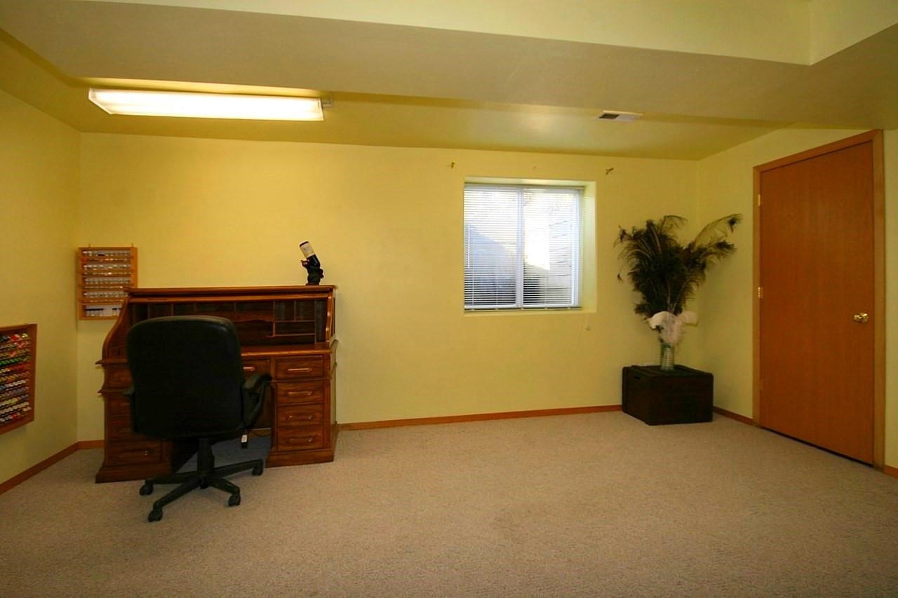 21214 N Myrtle Rd - Photo 18