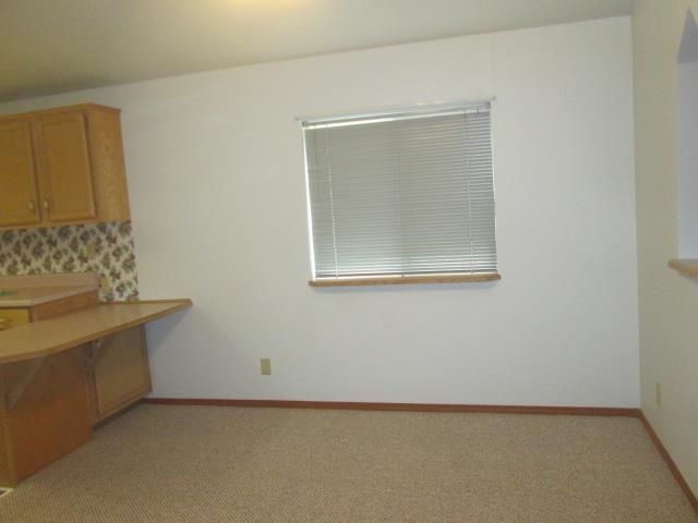 1221 Green Rd - Photo 5