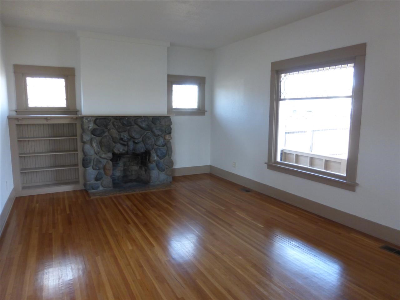 1623 W Augusta Ave - Photo 3