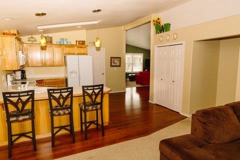 9712 W 72nd - Photo 10