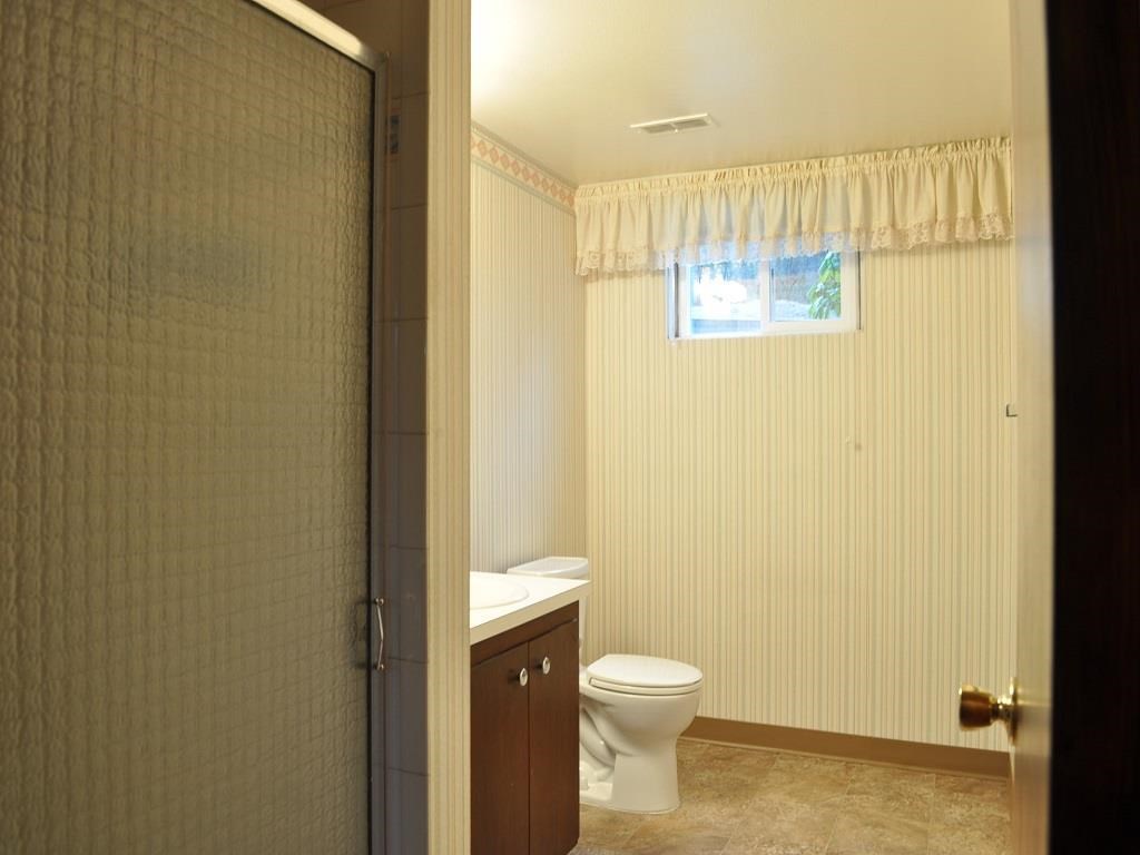 5734 N Greenwood Blvd - Photo 15