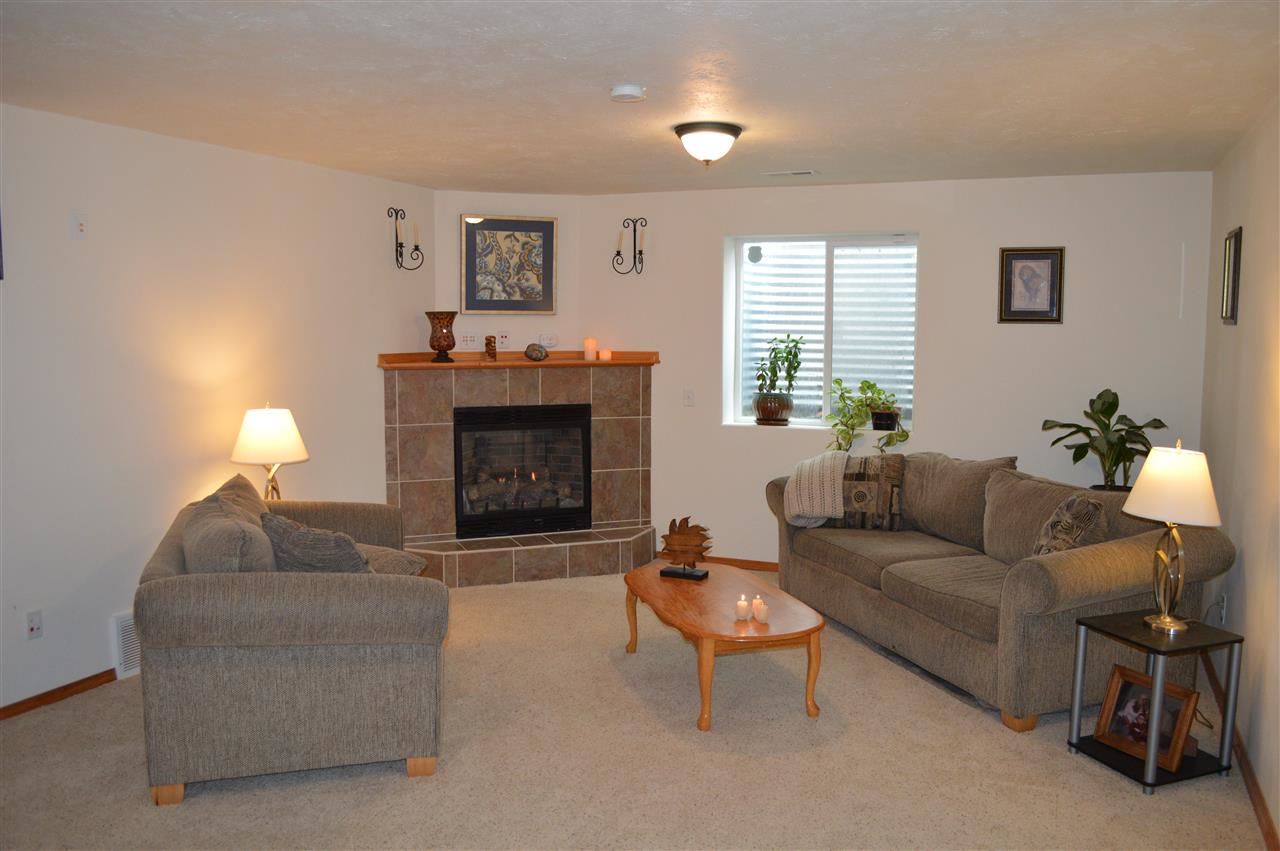809 S Rees Ln - Photo 3