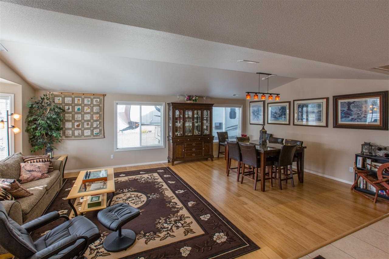 9408 W 72ND Ave - Photo 4