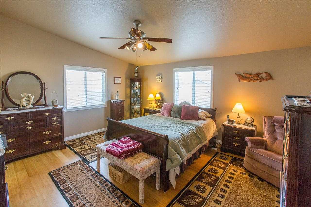 9408 W 72ND Ave - Photo 7