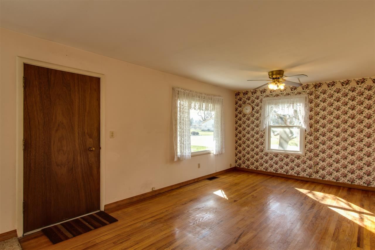 1007 N Pierce Rd - Photo 3