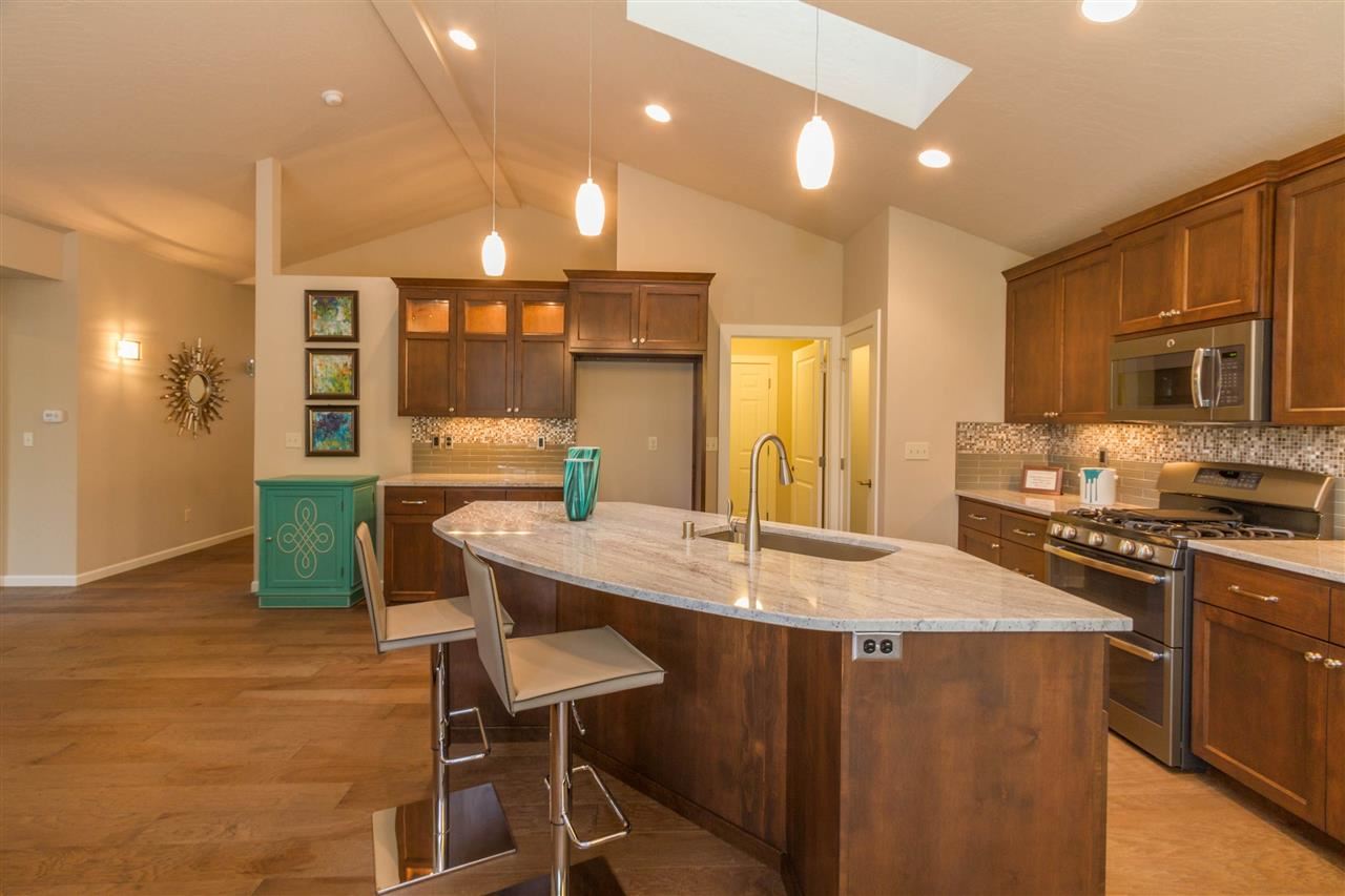 5512 N Radium Ln - Photo 3