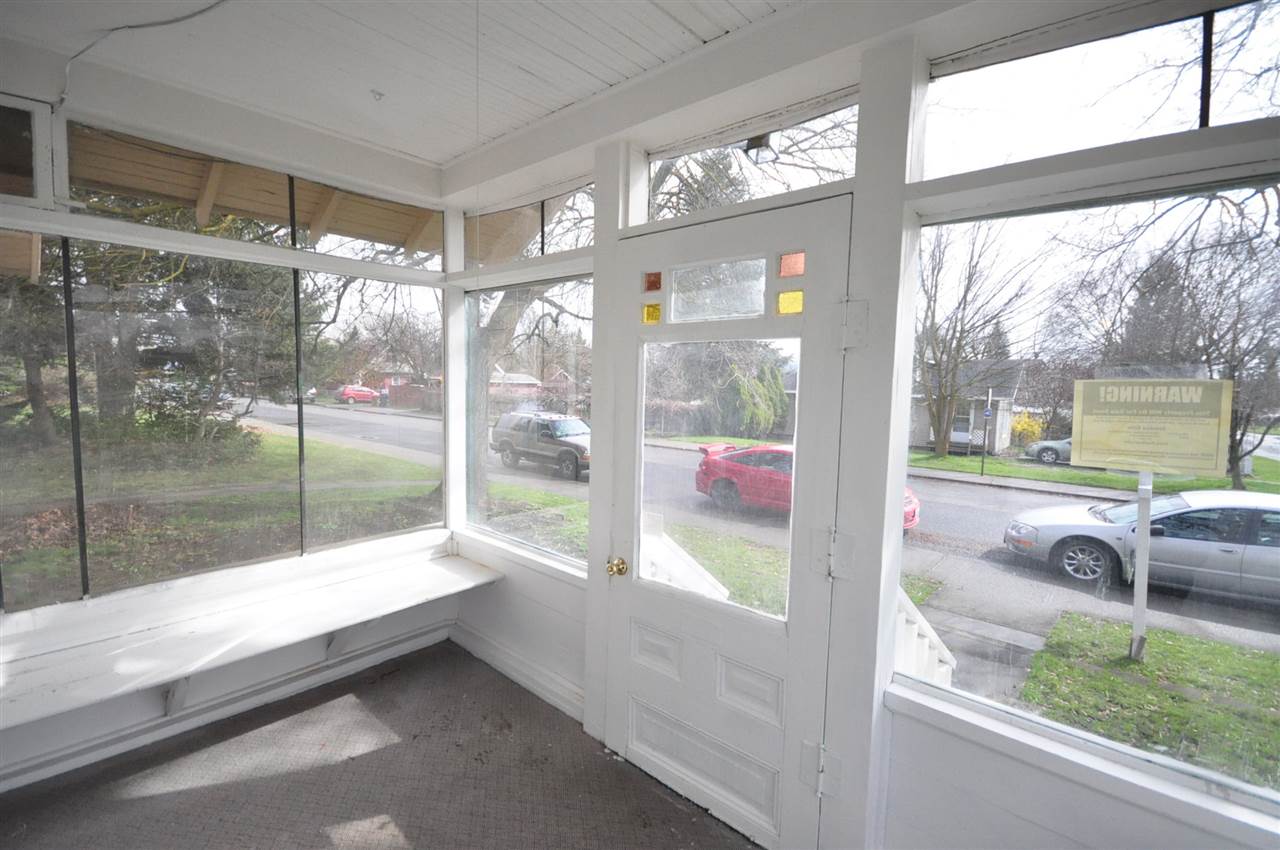 2203 E COURTLAND Ave - Photo 10