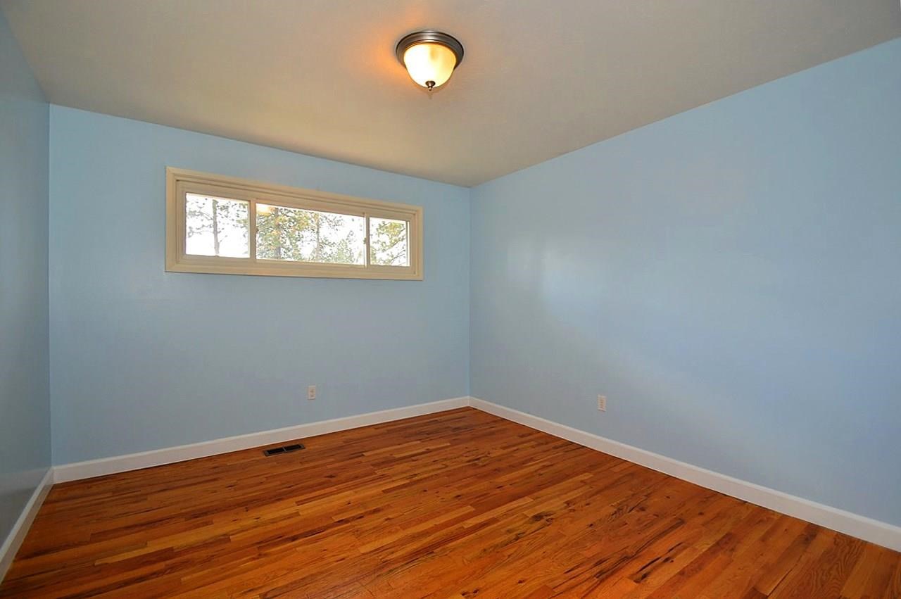 5594 N Greenwood Blvd - Photo 12