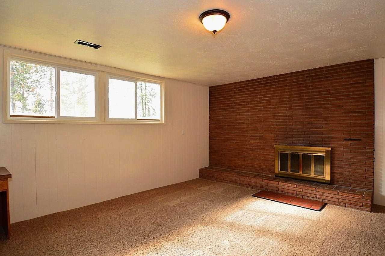 5594 N Greenwood Blvd - Photo 14