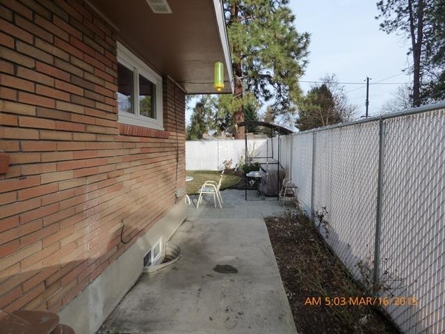 3221 W Francis Ave - Photo 15