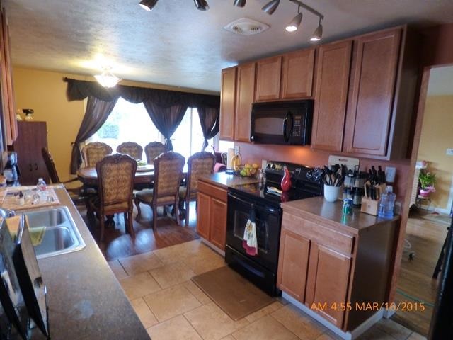 3221 W Francis Ave - Photo 4