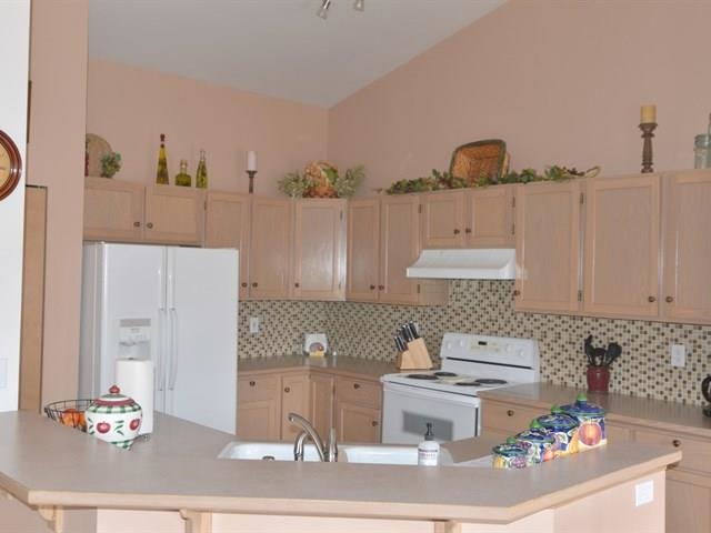 1719 N Harmony Ln - Photo 4