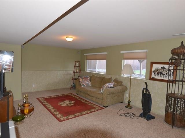 1719 N Harmony Ln - Photo 10