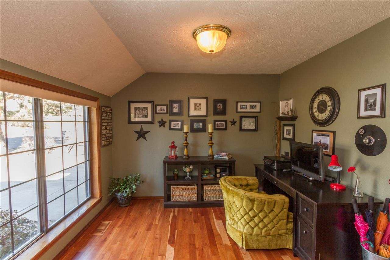 5607 S Madelia St - Photo 4