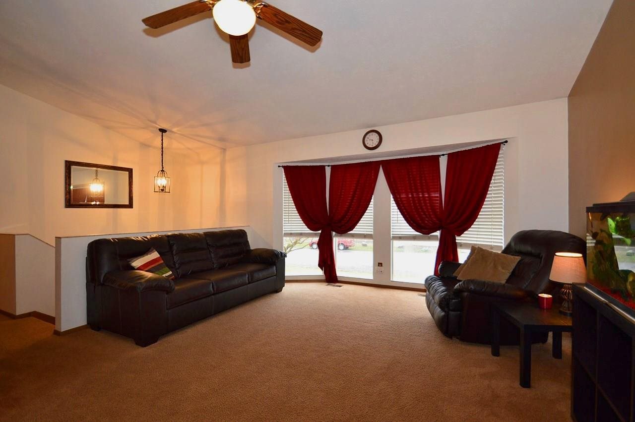 10924 E 4th Ave - Photo 4