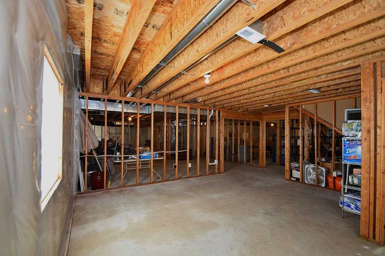 1209 W Chaucer Ave - Photo 17