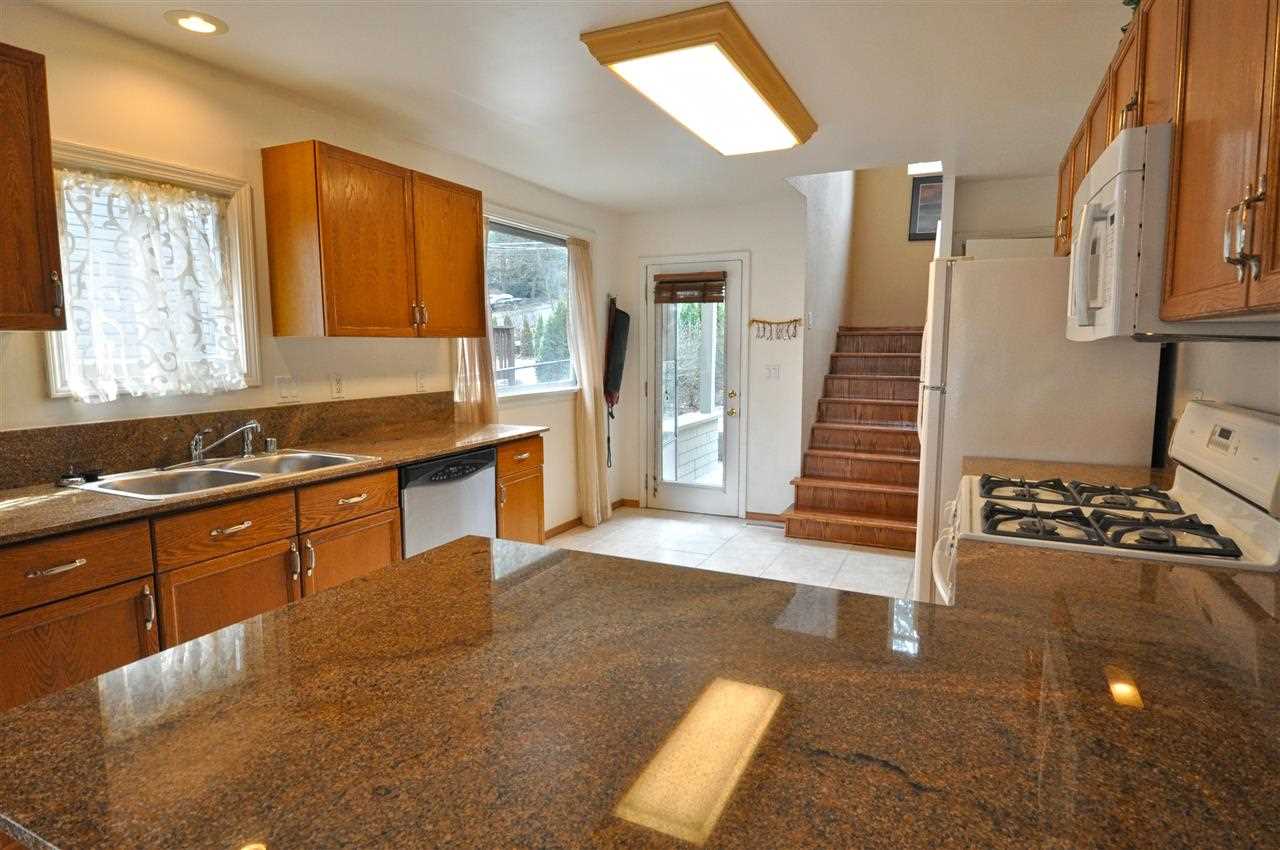 2022 E 17th Ave - Photo 5
