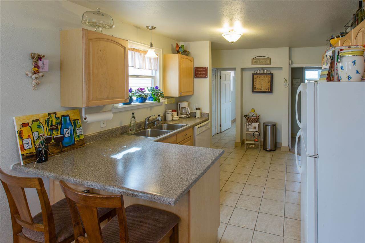 3328 E 32nd - Photo 5