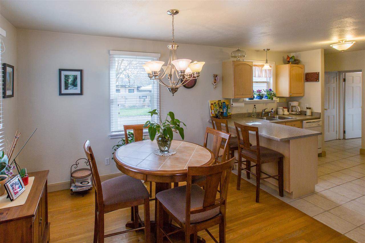 3328 E 32nd - Photo 7