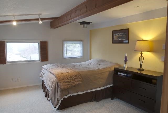 2619 E North Altamont Blvd - Photo 8