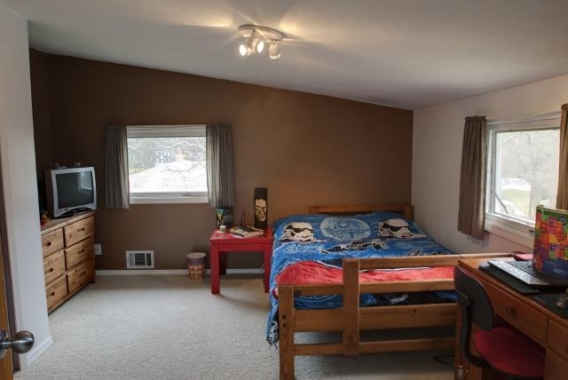 2619 E North Altamont Blvd - Photo 10